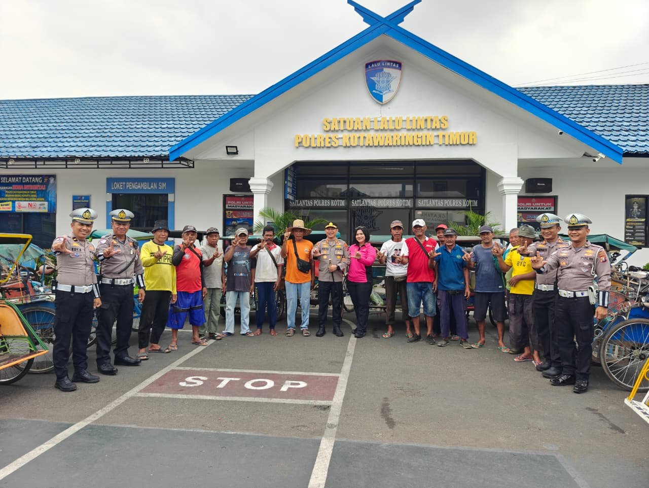 Satlantas Polres Kotim Gelar Bakti Sosial Sambut Hari Jadi Lalu Lintas ke-71
